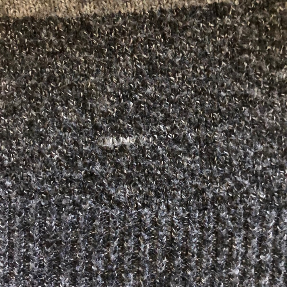 Sweater - Picture 4 of 4